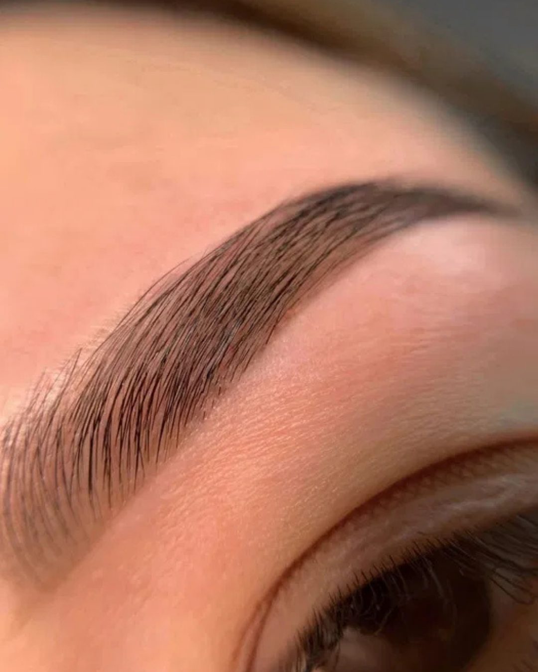 Browlifting — Arbeit von Soufi Beauty, Bild 2